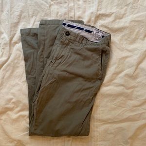 Southern Tide chinos size 34
